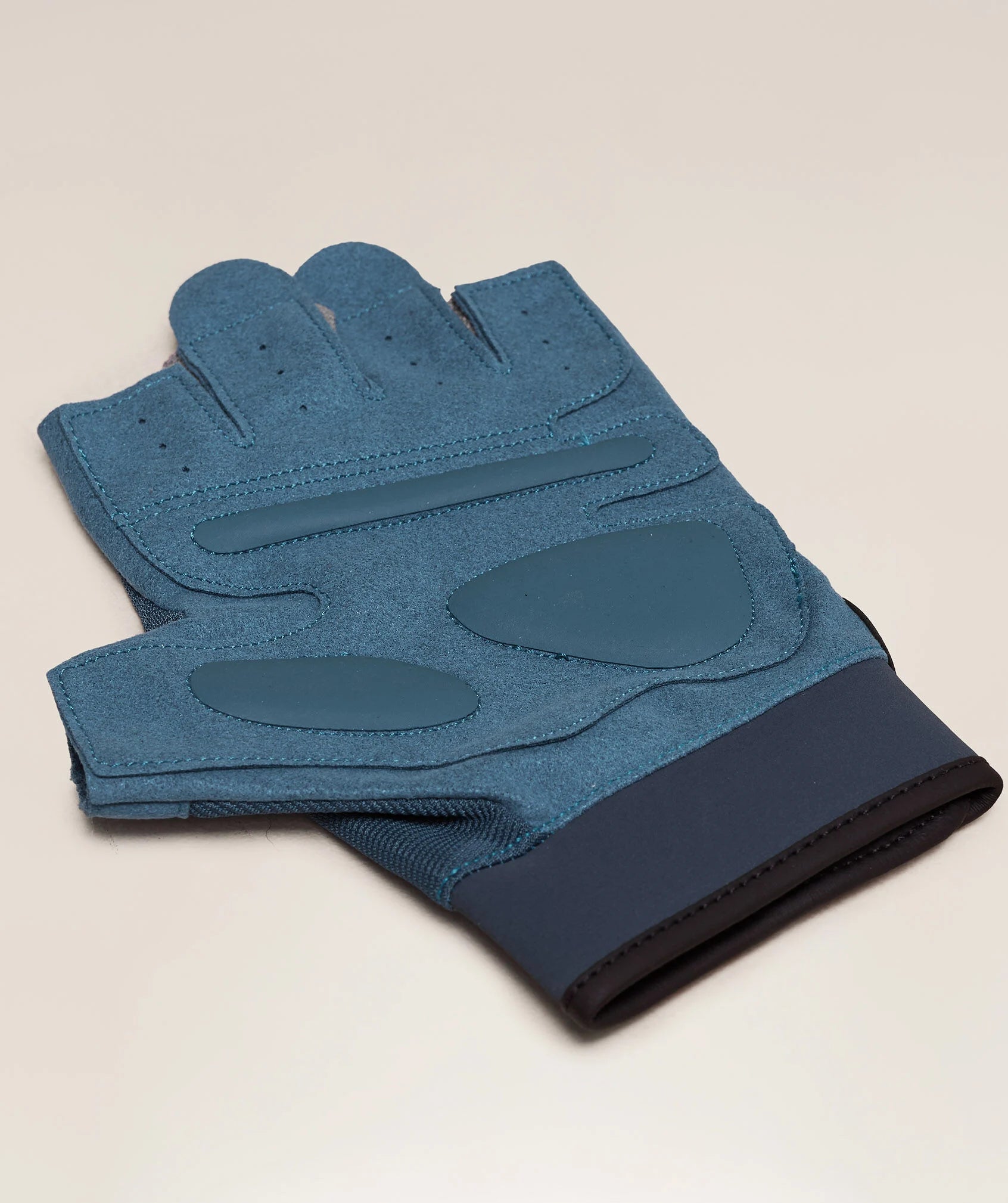 GYMSHARK LIFTING GLOVES