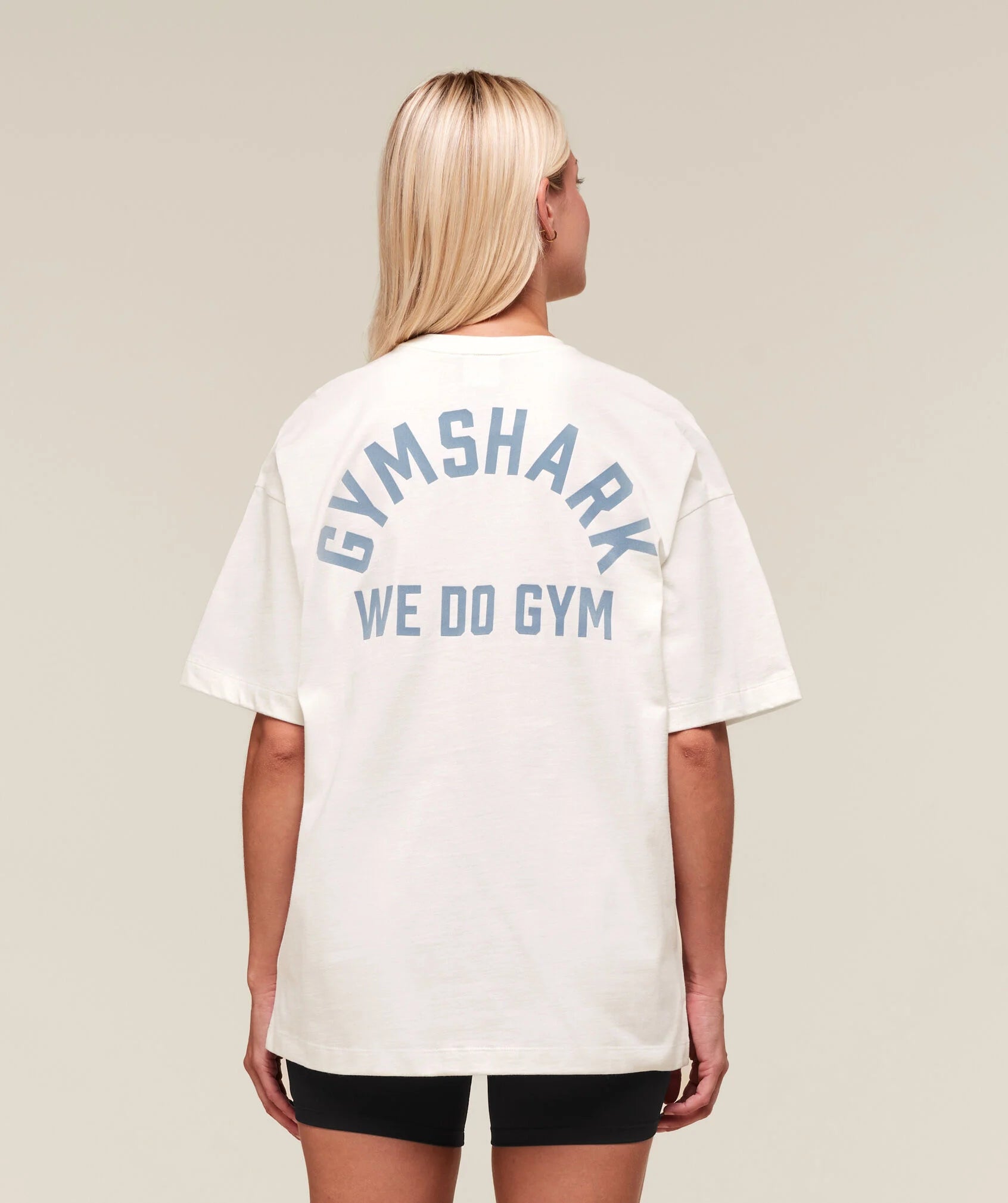 GYMSHARK GRAPHIC OVERSIZED T-SHIRT