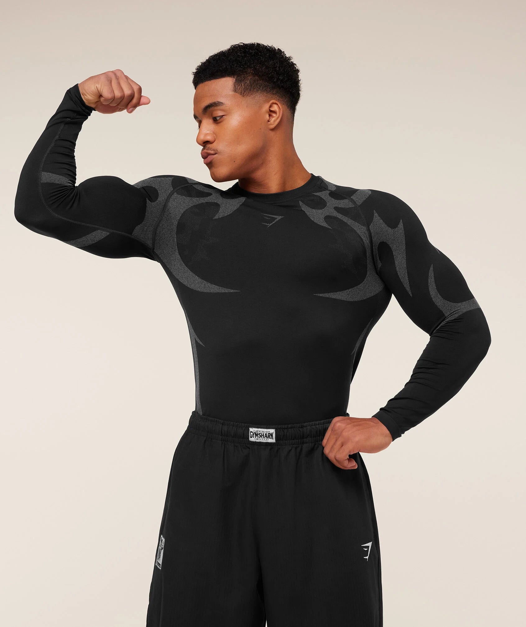 GYMSHARK STORM SEAMLESS LONG SLEEVE T-SHIRT