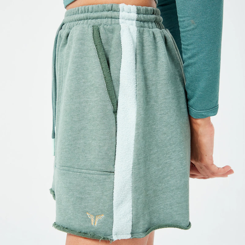 SQUAT WOLF - RETROGRADE PLUSH 3” SHORTS