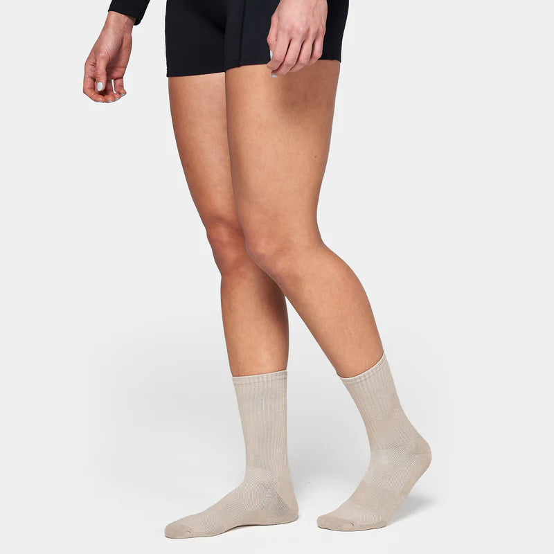 SQUATWOLF - WORDMARK CREW SOCKS 3 PACK