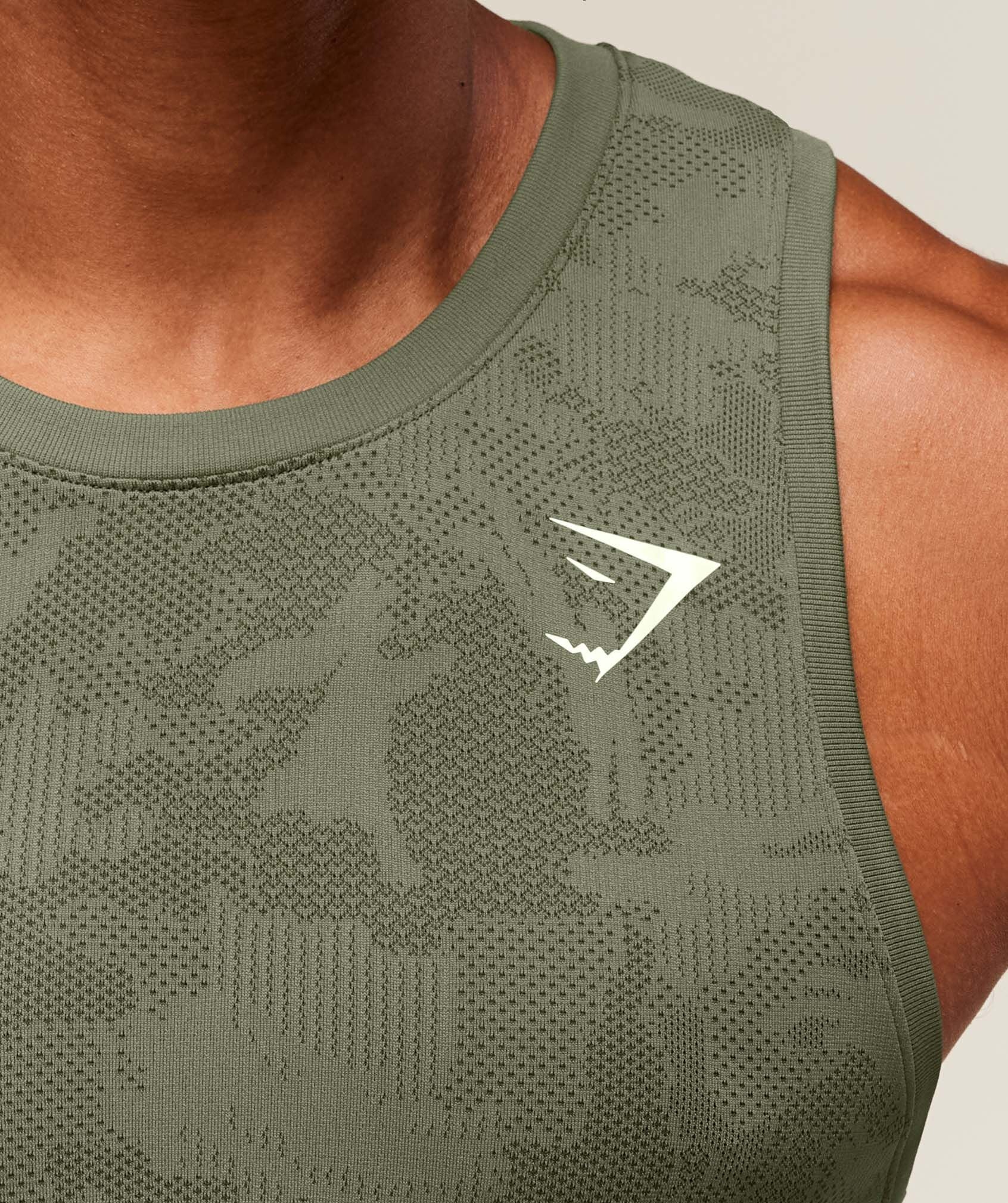 Geo Seamless Tank